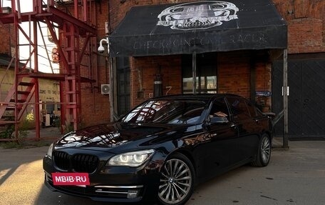 BMW 7 серия, 2013 год, 2 фотография