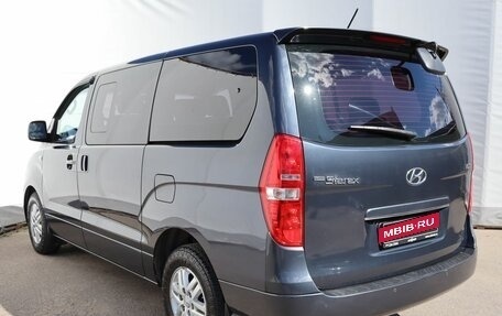 Hyundai Grand Starex Grand Starex I рестайлинг 2, 2017 год, 2 349 000 рублей, 6 фотография