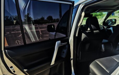 Toyota Land Cruiser Prado 150 рестайлинг 2, 2022 год, 7 500 000 рублей, 15 фотография