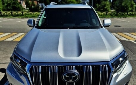 Toyota Land Cruiser Prado 150 рестайлинг 2, 2022 год, 7 500 000 рублей, 9 фотография