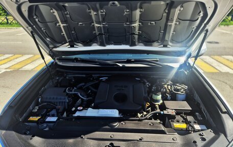 Toyota Land Cruiser Prado 150 рестайлинг 2, 2022 год, 7 500 000 рублей, 27 фотография