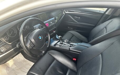 BMW 5 серия, 2012 год, 1 900 000 рублей, 2 фотография