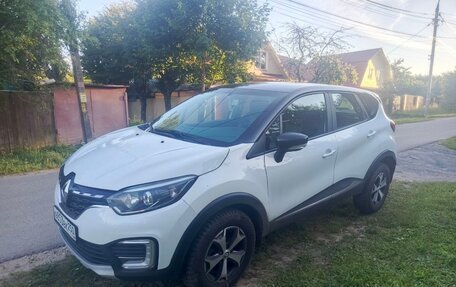 Renault Kaptur I рестайлинг, 2021 год, 1 250 000 рублей, 2 фотография
