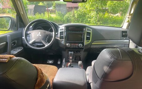 Mitsubishi Pajero IV, 2019 год, 3 200 000 рублей, 8 фотография