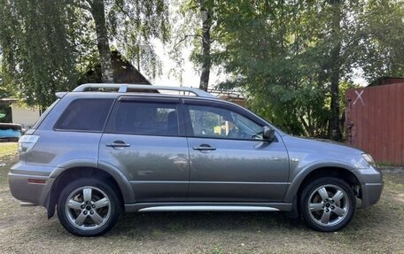Mitsubishi Outlander III рестайлинг 3, 2006 год, 750 000 рублей, 2 фотография