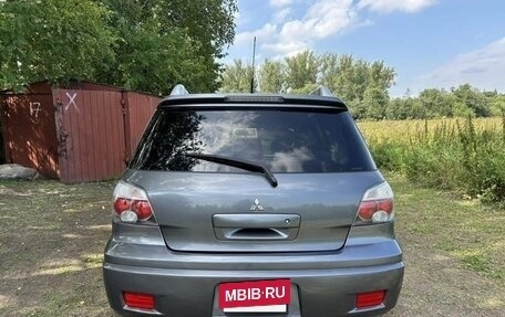 Mitsubishi Outlander III рестайлинг 3, 2006 год, 750 000 рублей, 4 фотография