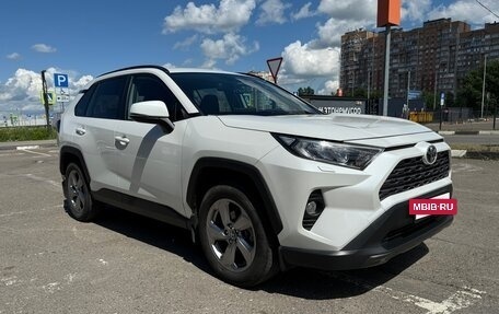 Toyota RAV4, 2021 год, 4 050 000 рублей, 9 фотография