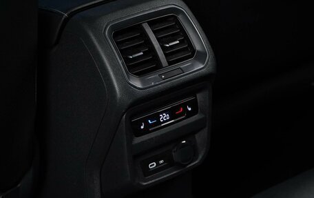 Volkswagen Tiguan II, 2021 год, 3 899 046 рублей, 14 фотография