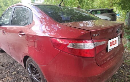 KIA Rio III рестайлинг, 2011 год, 700 000 рублей, 3 фотография