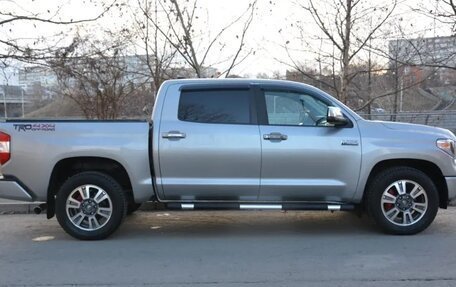 Toyota Tundra II, 2021 год, 5 850 000 рублей, 2 фотография