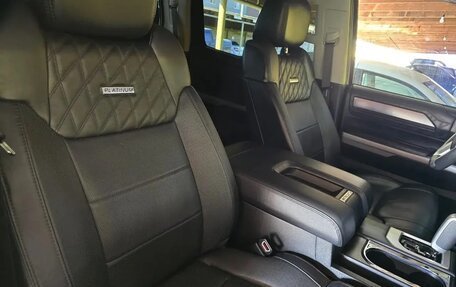 Toyota Tundra II, 2021 год, 5 850 000 рублей, 9 фотография