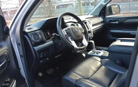 Toyota Tundra II, 2021 год, 5 850 000 рублей, 10 фотография