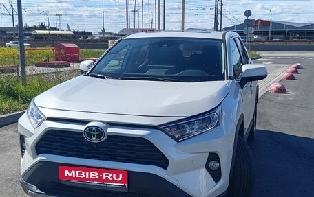 Toyota RAV4, 2020 год, 3 225 000 рублей, 8 фотография