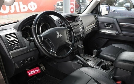 Mitsubishi Pajero IV, 2011 год, 2 177 000 рублей, 17 фотография