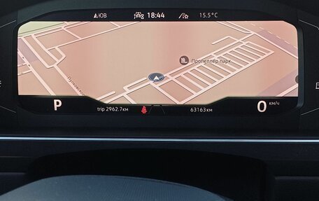 Volkswagen Tiguan II, 2021 год, 3 065 000 рублей, 10 фотография