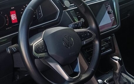 Volkswagen Tiguan II, 2021 год, 3 065 000 рублей, 19 фотография