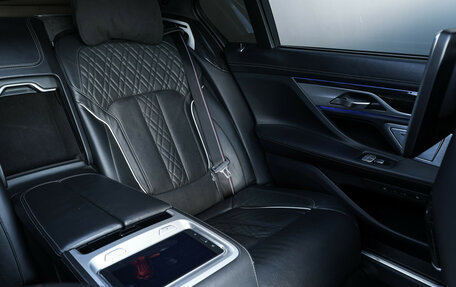 BMW 7 серия, 2018 год, 4 649 000 рублей, 12 фотография