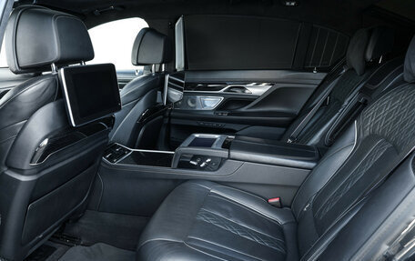 BMW 7 серия, 2018 год, 4 649 000 рублей, 13 фотография