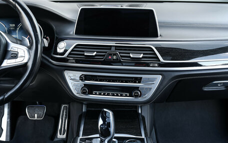 BMW 7 серия, 2018 год, 4 649 000 рублей, 16 фотография