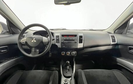 Mitsubishi Outlander III рестайлинг 3, 2012 год, 1 350 000 рублей, 14 фотография