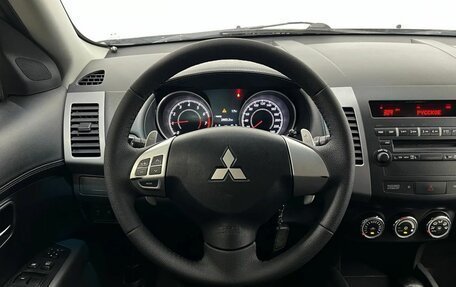 Mitsubishi Outlander III рестайлинг 3, 2012 год, 1 350 000 рублей, 17 фотография