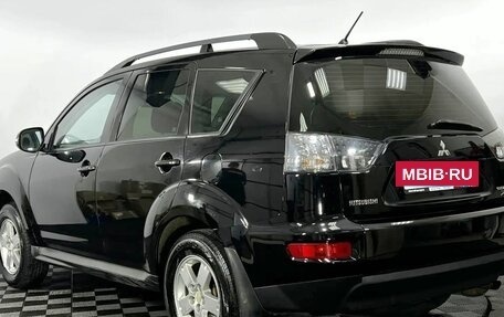 Mitsubishi Outlander III рестайлинг 3, 2012 год, 1 350 000 рублей, 8 фотография