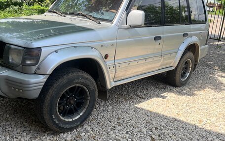 Mitsubishi Pajero III рестайлинг, 1993 год, 330 000 рублей, 2 фотография