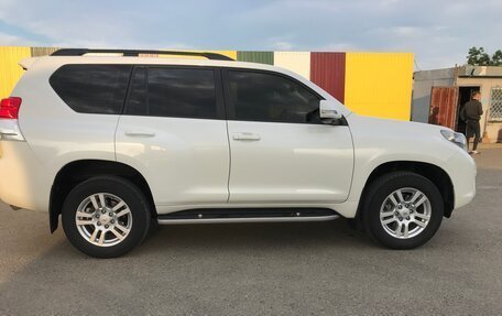 Toyota Land Cruiser Prado 150 рестайлинг 2, 2012 год, 3 300 000 рублей, 4 фотография