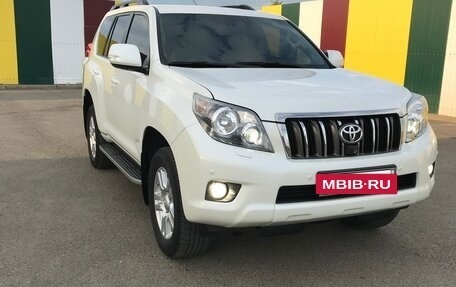 Toyota Land Cruiser Prado 150 рестайлинг 2, 2012 год, 3 300 000 рублей, 3 фотография