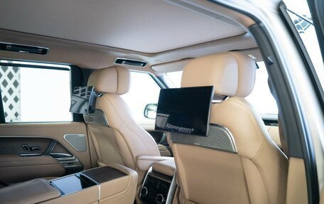Land Rover Range Rover IV рестайлинг, 2023 год, 17 000 000 рублей, 12 фотография