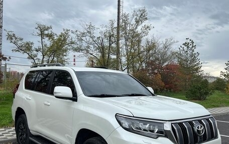 Toyota Land Cruiser Prado 150 рестайлинг 2, 2018 год, 4 750 000 рублей, 1 фотография