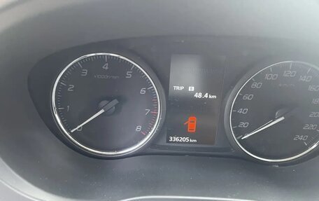 Mitsubishi Outlander III рестайлинг 3, 2016 год, 1 200 000 рублей, 2 фотография