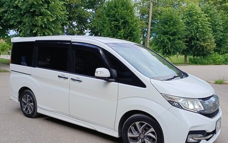 Honda Stepwgn IV, 2016 год, 1 950 000 рублей, 4 фотография