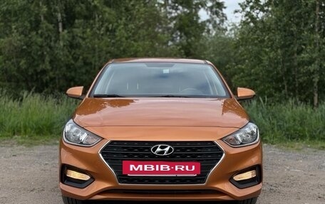 Hyundai Solaris II рестайлинг, 2017 год, 1 290 000 рублей, 2 фотография