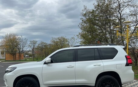 Toyota Land Cruiser Prado 150 рестайлинг 2, 2018 год, 4 750 000 рублей, 3 фотография