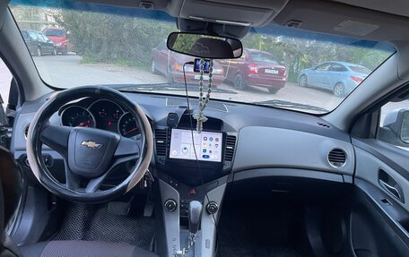 Chevrolet Cruze II, 2011 год, 700 000 рублей, 3 фотография