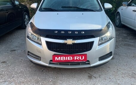 Chevrolet Cruze II, 2011 год, 700 000 рублей, 2 фотография
