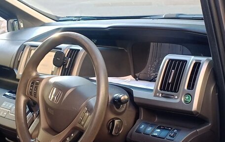 Honda Stepwgn IV, 2014 год, 1 750 000 рублей, 2 фотография