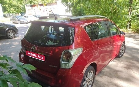 Toyota Verso I, 2013 год, 1 150 000 рублей, 3 фотография