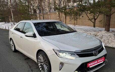 Toyota Camry, 2016 год, 1 600 000 рублей, 2 фотография