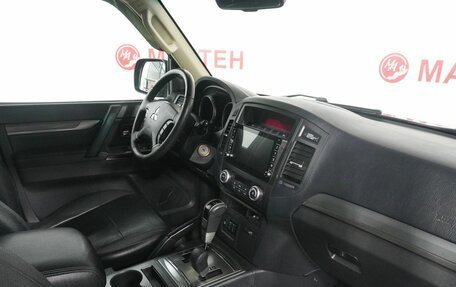 Mitsubishi Pajero IV, 2013 год, 2 198 000 рублей, 10 фотография