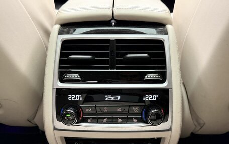 BMW 7 серия, 2017 год, 3 398 000 рублей, 14 фотография