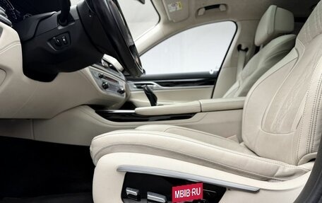 BMW 7 серия, 2017 год, 3 398 000 рублей, 9 фотография