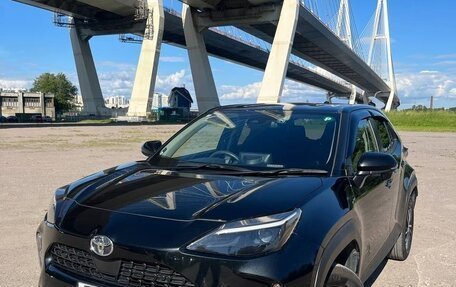 Toyota Yaris Cross, 2022 год, 1 690 000 рублей, 1 фотография