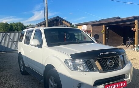 Nissan Pathfinder, 2013 год, 1 650 000 рублей, 3 фотография