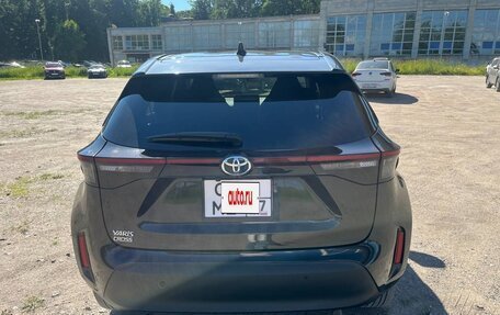 Toyota Yaris Cross, 2022 год, 1 690 000 рублей, 6 фотография