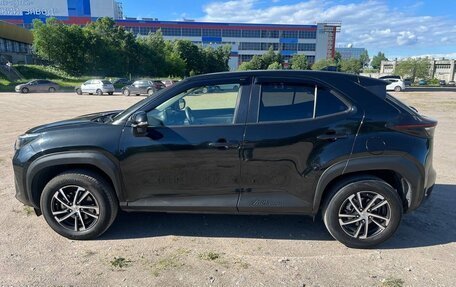 Toyota Yaris Cross, 2022 год, 1 690 000 рублей, 8 фотография