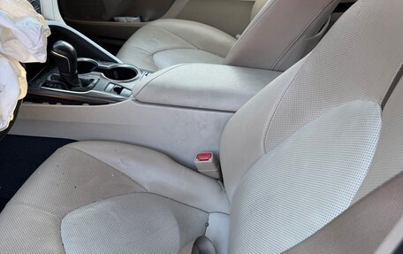 Toyota Camry, 2019 год, 1 300 000 рублей, 6 фотография