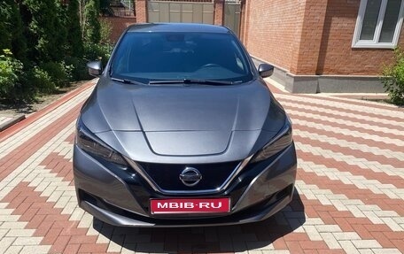 Nissan Leaf II, 2019 год, 1 490 000 рублей, 1 фотография