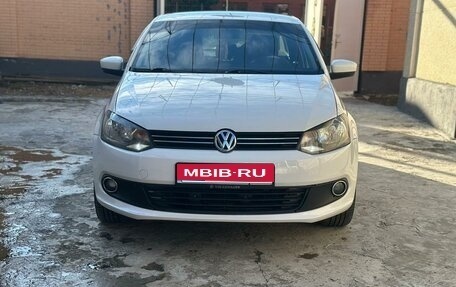 Volkswagen Polo VI (EU Market), 2012 год, 650 000 рублей, 1 фотография